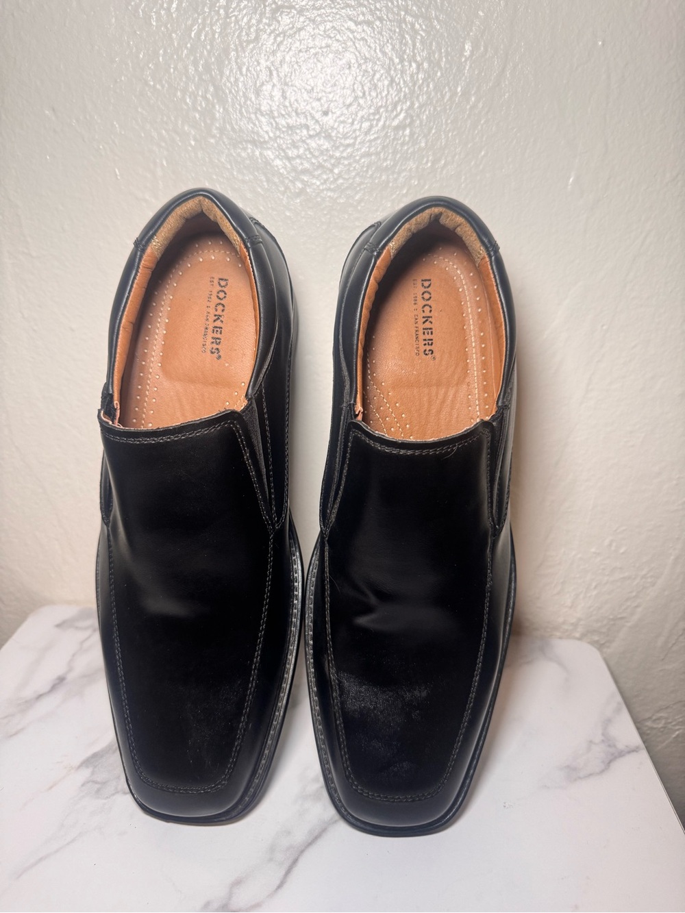 Dockers Black Slip-On Leather Loafers for Men
